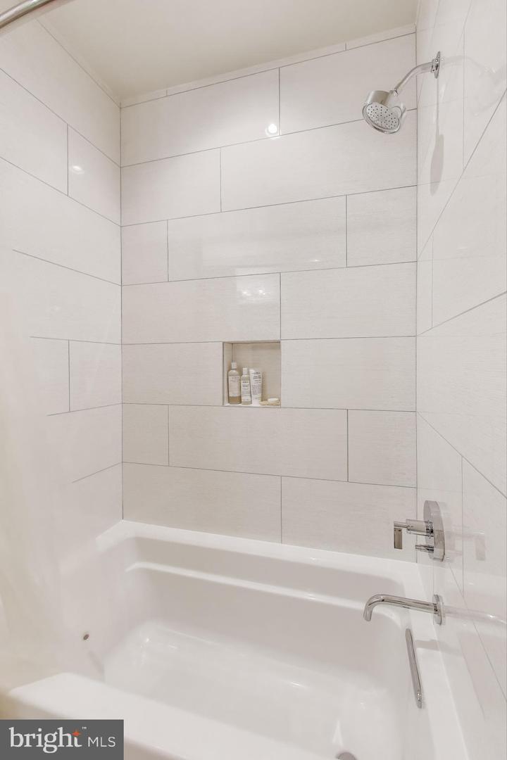 2122 N ST NW #5, WASHINGTON, District Of Columbia 20037, 2 Bedrooms Bedrooms, ,2 BathroomsBathrooms,Residential,For sale,2122 N ST NW #5,DCDC2217588 MLS # DCDC2217588