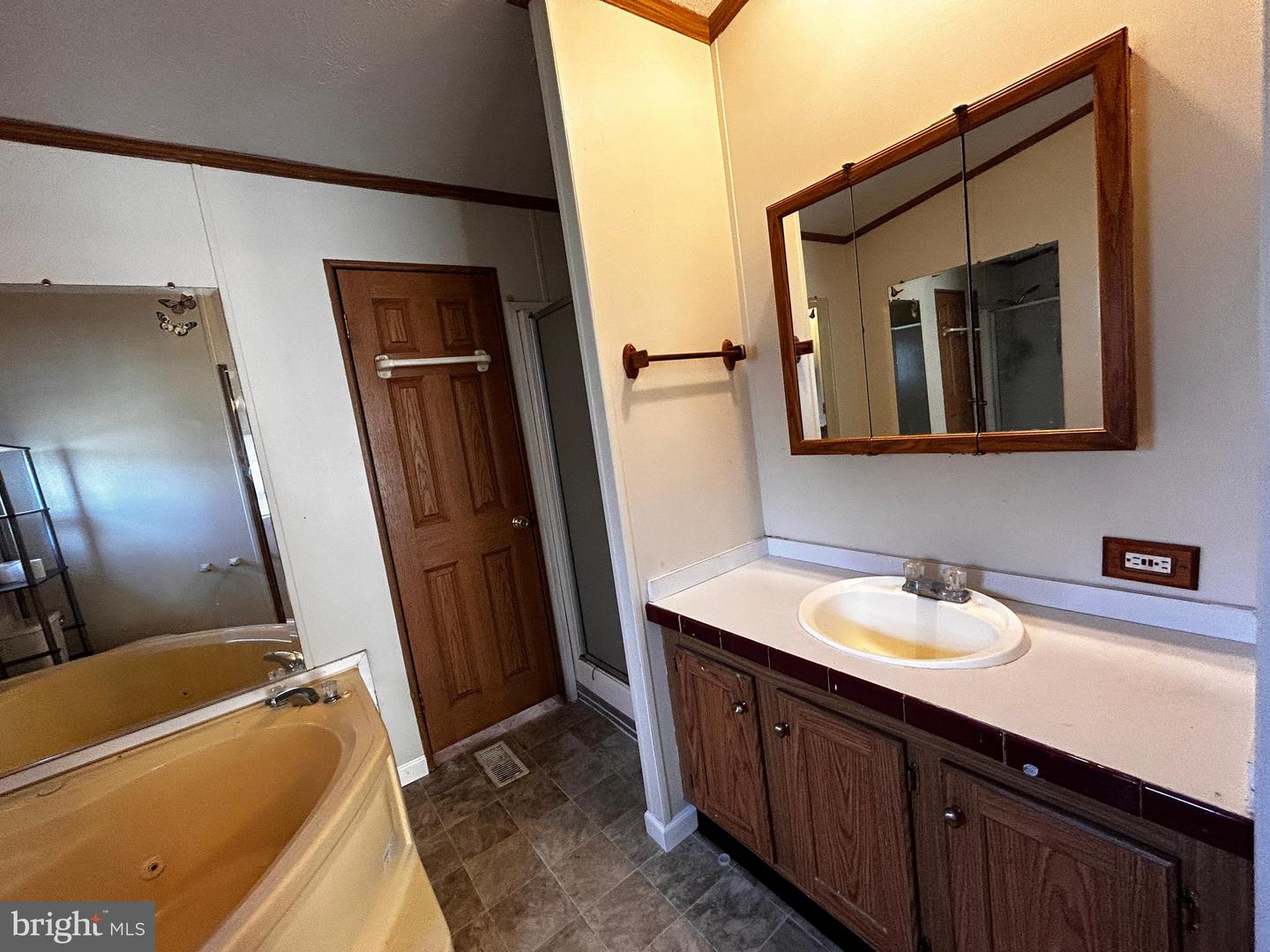 102 CONRAD CT, WINCHESTER, Virginia 22603, 3 Bedrooms Bedrooms, ,2 BathroomsBathrooms,Residential,For sale,102 CONRAD CT,VAFV2036522 MLS # VAFV2036522 102 CONRAD CT, WINCHESTER, Virginia 22603, 3 Bedrooms Bedrooms, ,2 BathroomsBathrooms,Residential,For sale,102 CONRAD CT,VAFV2036522 MLS # VAFV2036522