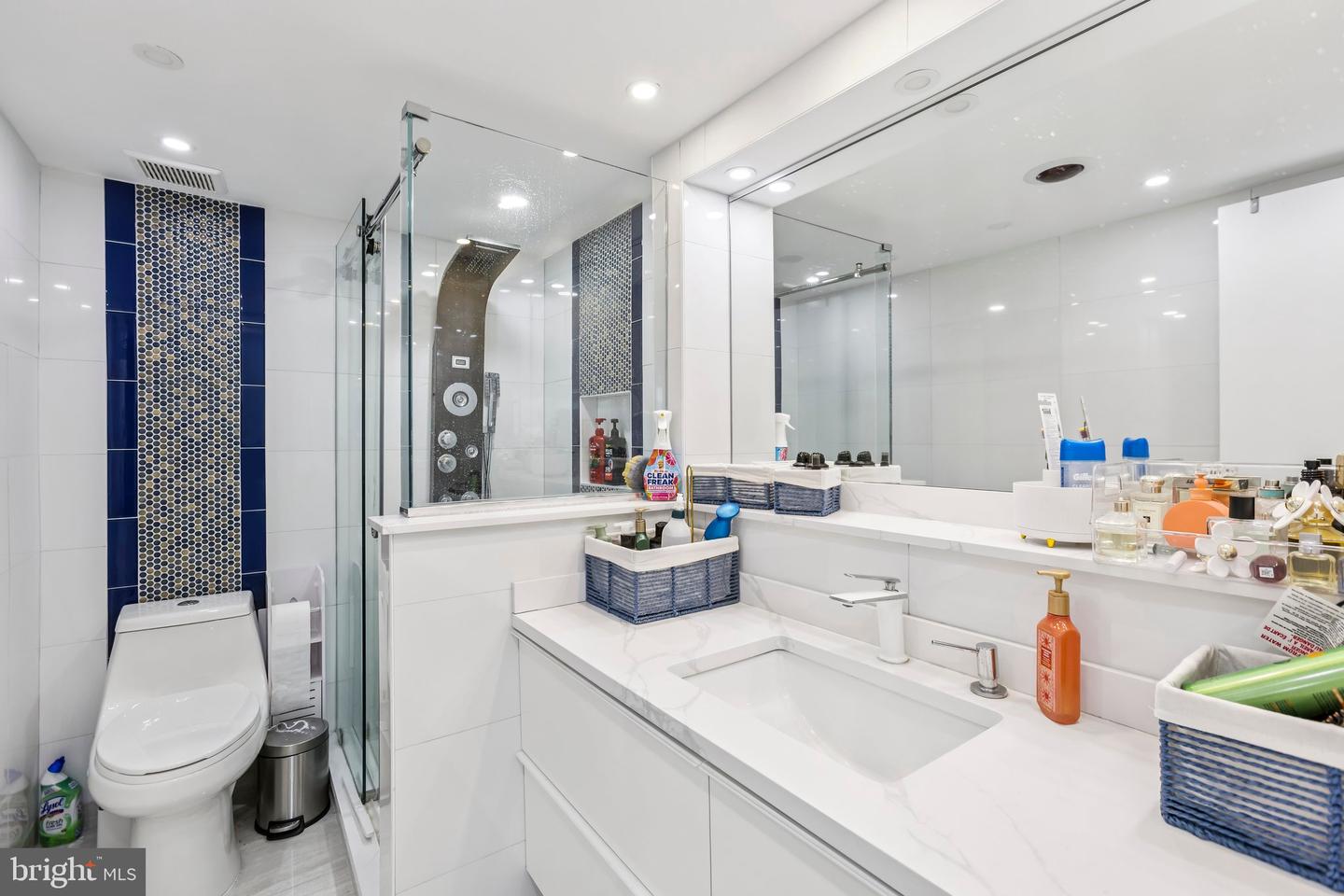 6101 EDSALL RD #1502, ALEXANDRIA, Virginia 22304, 2 Bedrooms Bedrooms, ,2 BathroomsBathrooms,Residential,For sale,6101 EDSALL RD #1502,VAAX2049224 MLS # VAAX2049224