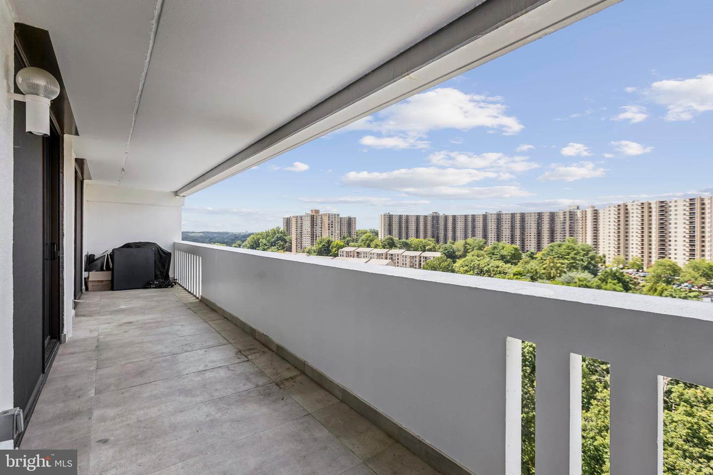 6101 EDSALL RD #1502, ALEXANDRIA, Virginia 22304, 2 Bedrooms Bedrooms, ,2 BathroomsBathrooms,Residential,For sale,6101 EDSALL RD #1502,VAAX2049224 MLS # VAAX2049224
