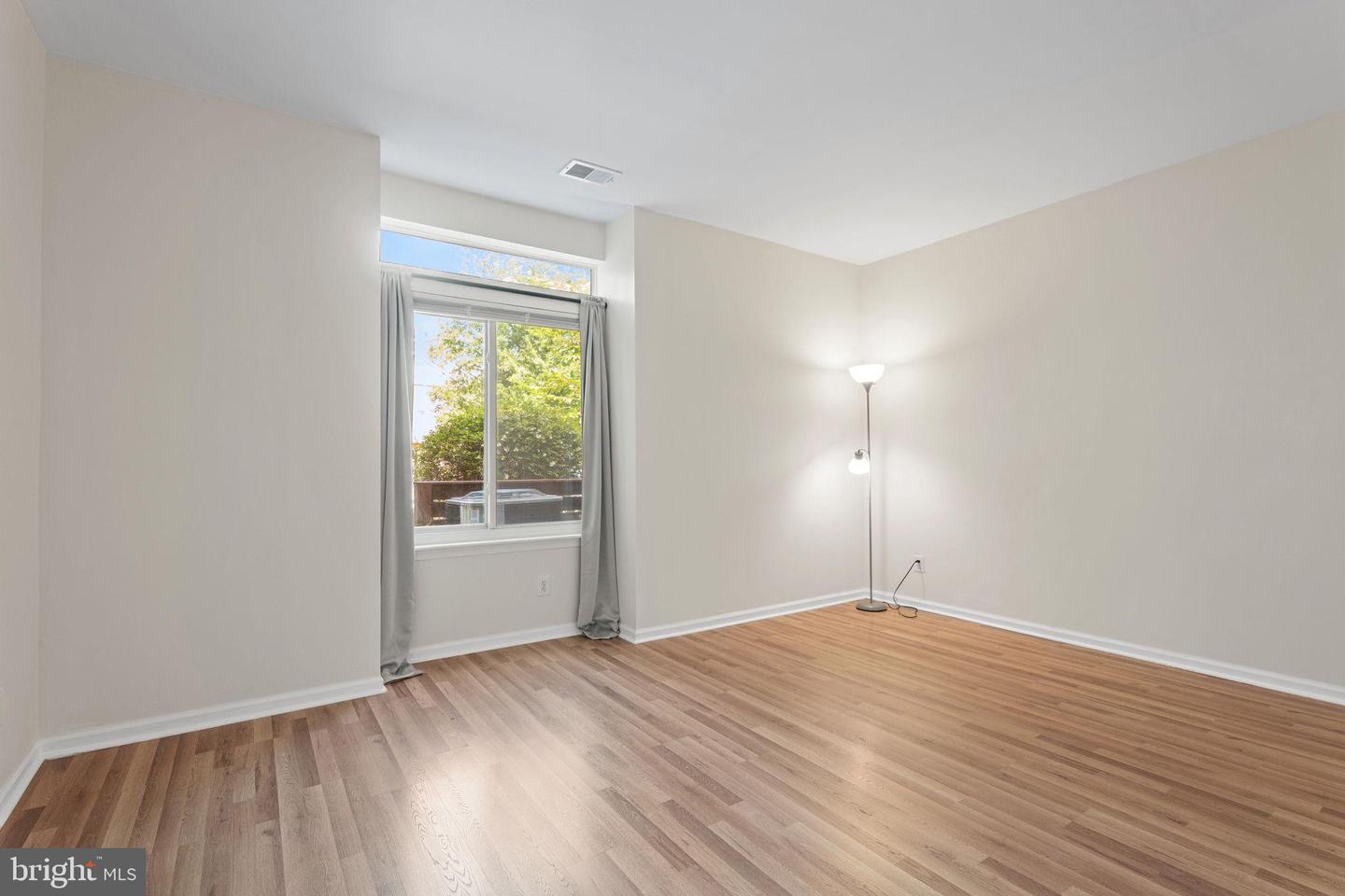 12276 FORT BUFFALO CIR #501, FAIRFAX, Virginia 22033, 1 Bedroom Bedrooms, ,1 BathroomBathrooms,Residential,For sale,12276 FORT BUFFALO CIR #501,VAFX2264710 MLS # VAFX2264710