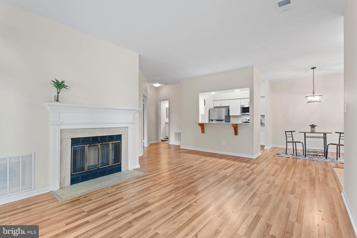 12276 FORT BUFFALO CIR #501, FAIRFAX, Virginia 22033, 1 Bedroom Bedrooms, ,1 BathroomBathrooms,Residential,For sale,12276 FORT BUFFALO CIR #501,VAFX2264710 MLS # VAFX2264710