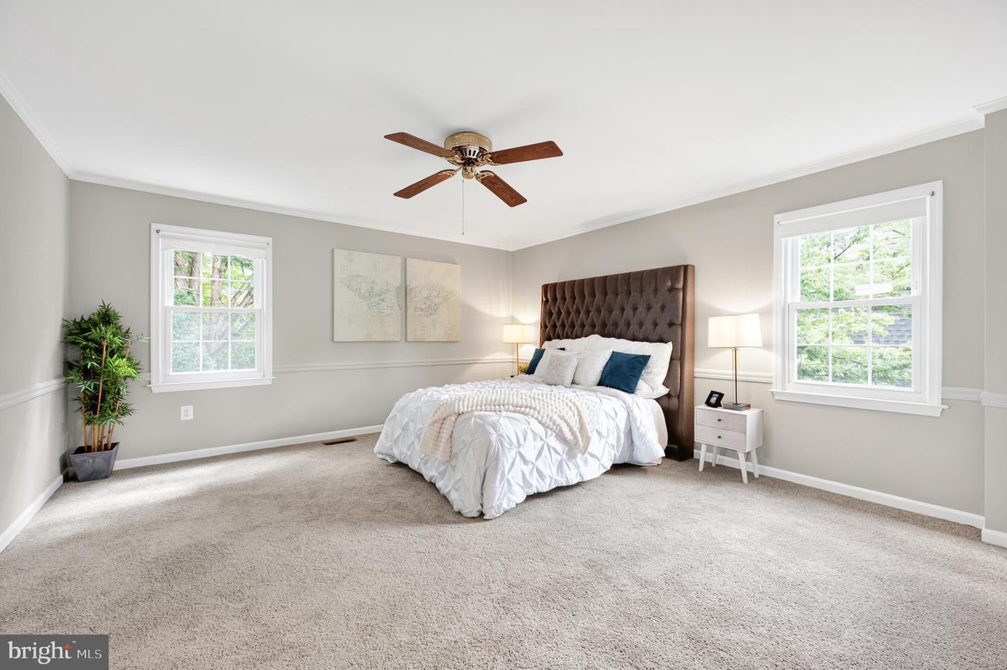 8105 VIOLA ST, SPRINGFIELD, Virginia 22152, 4 Bedrooms Bedrooms, ,2 BathroomsBathrooms,Residential,For sale,8105 VIOLA ST,VAFX2264808 MLS # VAFX2264808