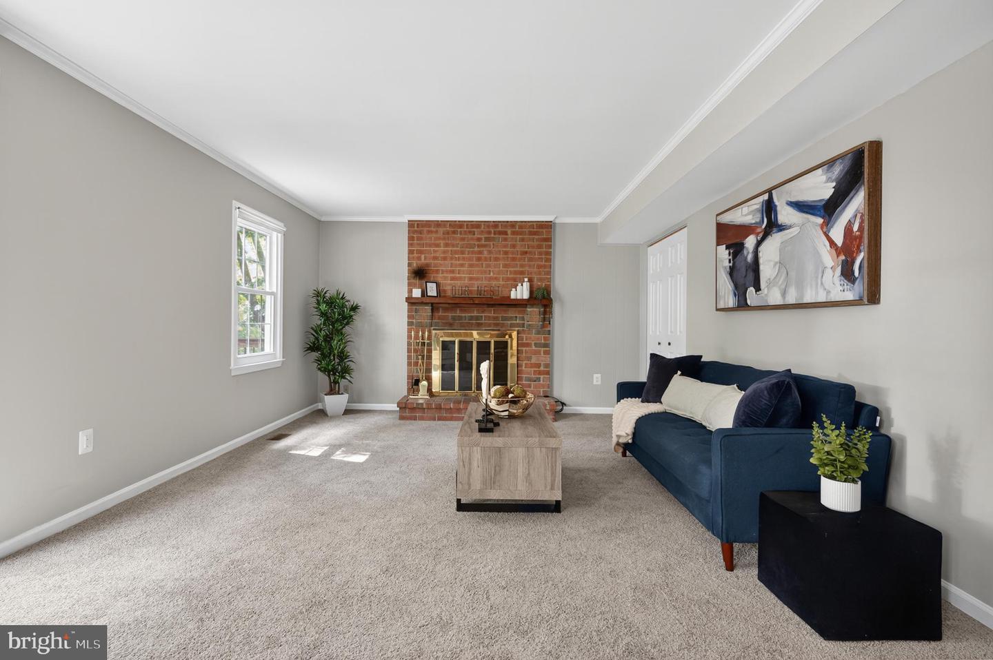 8105 VIOLA ST, SPRINGFIELD, Virginia 22152, 4 Bedrooms Bedrooms, ,2 BathroomsBathrooms,Residential,For sale,8105 VIOLA ST,VAFX2264808 MLS # VAFX2264808