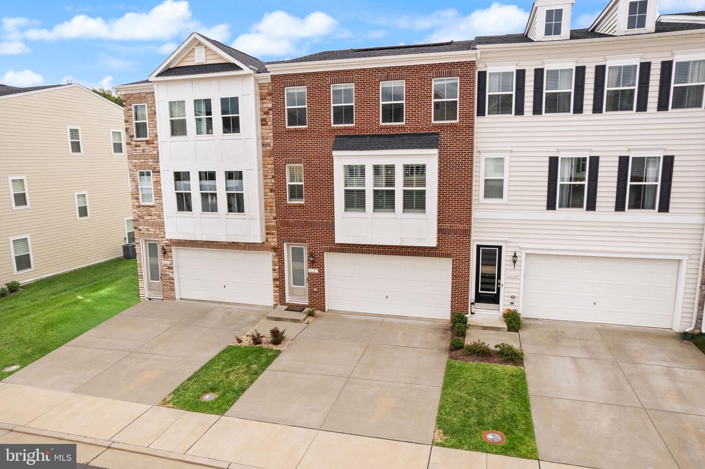 4087 ELIZABETH REED WAY, WOODBRIDGE, Virginia 22192, 3 Bedrooms Bedrooms, ,3 BathroomsBathrooms,Residential,For sale,4087 ELIZABETH REED WAY,VAPW2103312 MLS # VAPW2103312