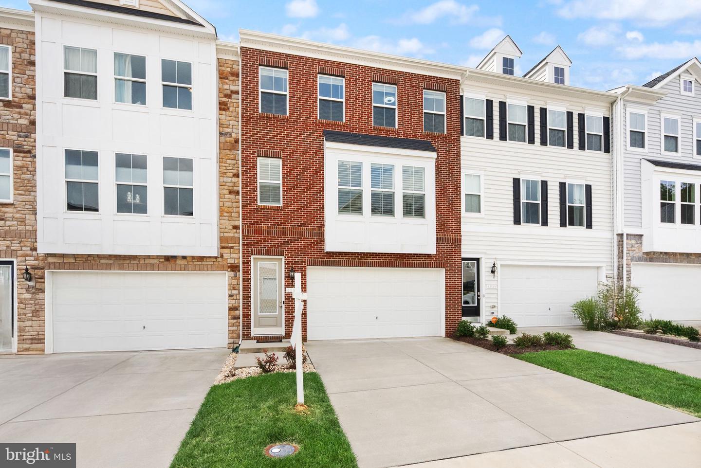 4087 ELIZABETH REED WAY, WOODBRIDGE, Virginia 22192, 3 Bedrooms Bedrooms, ,3 BathroomsBathrooms,Residential,For sale,4087 ELIZABETH REED WAY,VAPW2103312 MLS # VAPW2103312