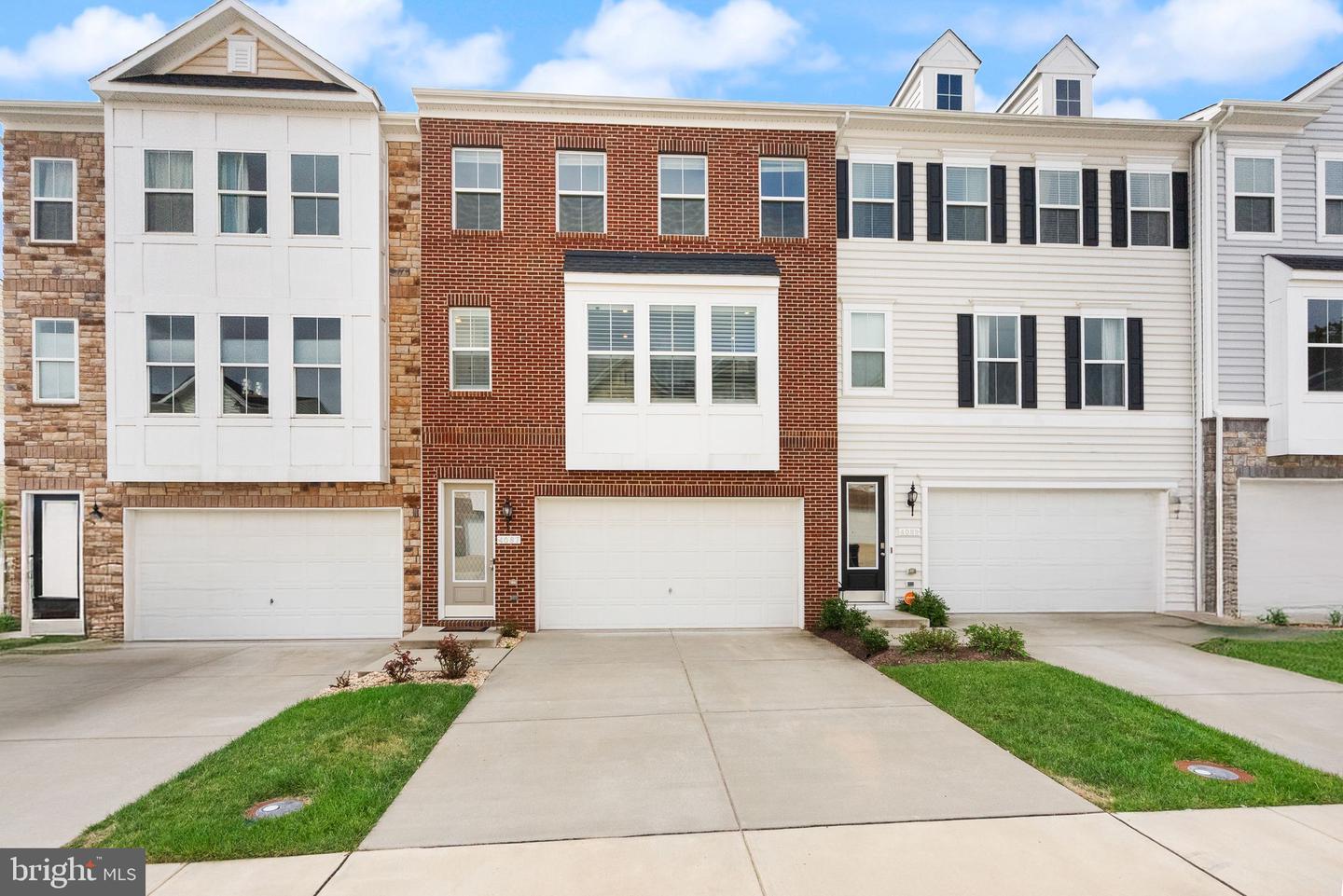 4087 ELIZABETH REED WAY, WOODBRIDGE, Virginia 22192, 3 Bedrooms Bedrooms, ,3 BathroomsBathrooms,Residential,For sale,4087 ELIZABETH REED WAY,VAPW2103312 MLS # VAPW2103312