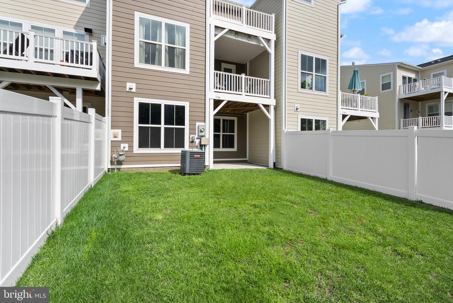 4087 ELIZABETH REED WAY, WOODBRIDGE, Virginia 22192, 3 Bedrooms Bedrooms, ,3 BathroomsBathrooms,Residential,For sale,4087 ELIZABETH REED WAY,VAPW2103312 MLS # VAPW2103312