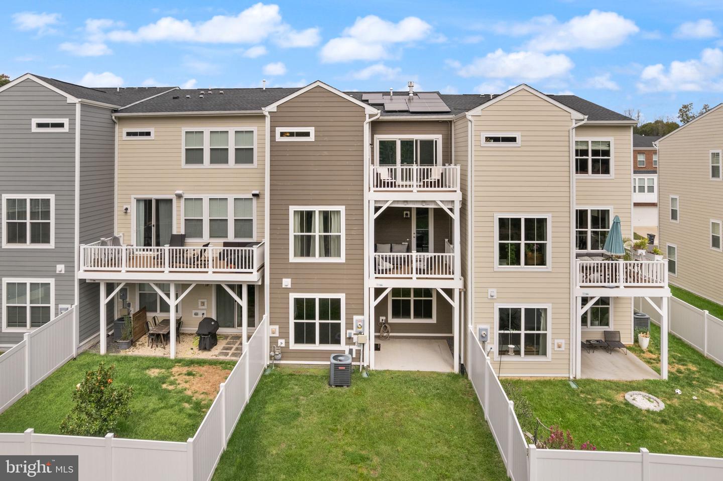 4087 ELIZABETH REED WAY, WOODBRIDGE, Virginia 22192, 3 Bedrooms Bedrooms, ,3 BathroomsBathrooms,Residential,For sale,4087 ELIZABETH REED WAY,VAPW2103312 MLS # VAPW2103312