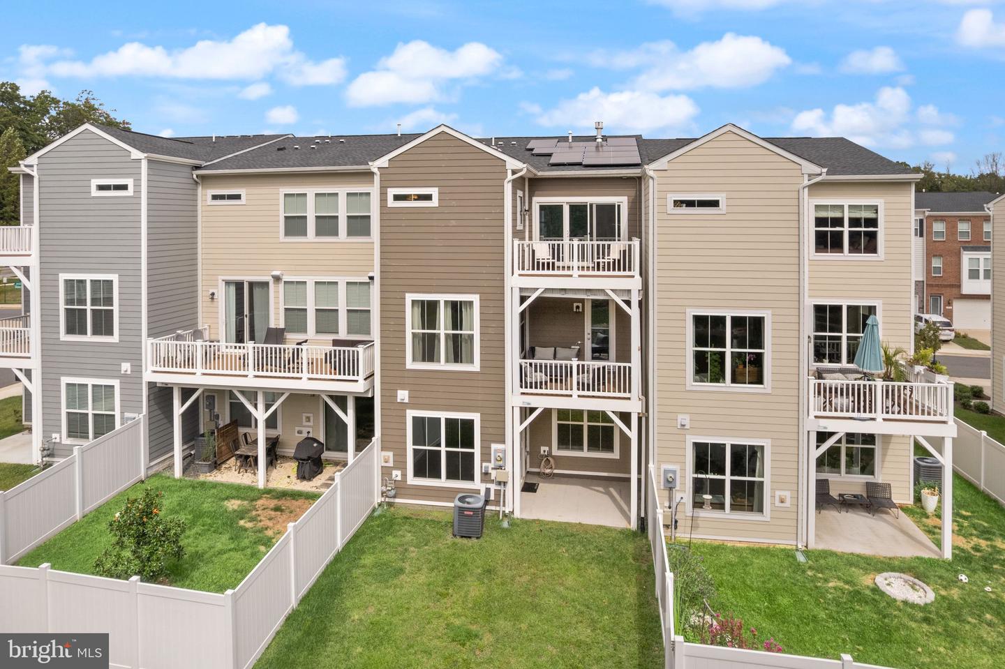 4087 ELIZABETH REED WAY, WOODBRIDGE, Virginia 22192, 3 Bedrooms Bedrooms, ,3 BathroomsBathrooms,Residential,For sale,4087 ELIZABETH REED WAY,VAPW2103312 MLS # VAPW2103312