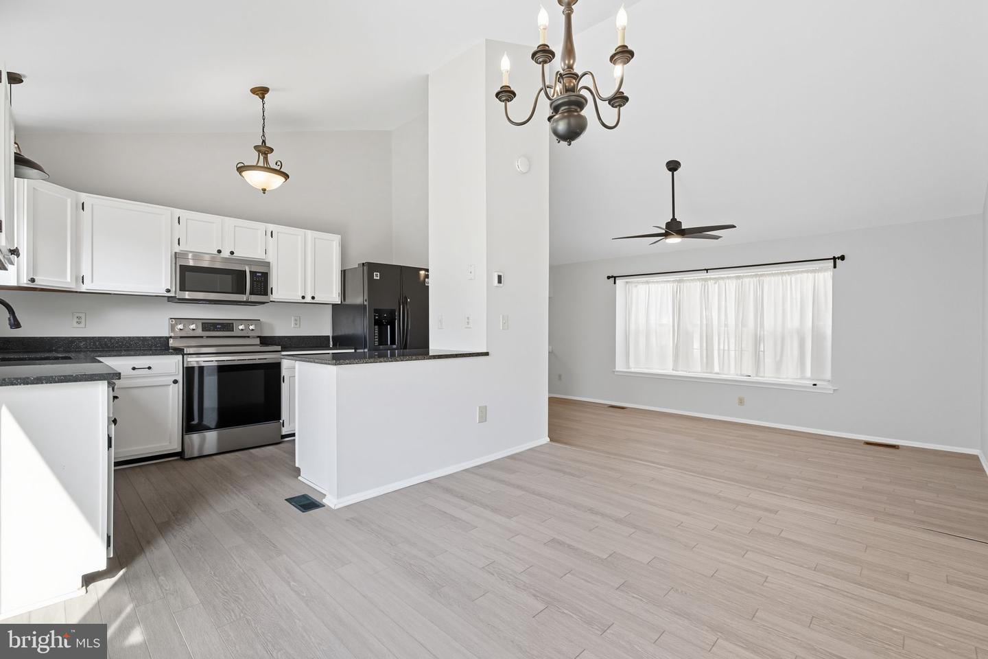 13 BRAXTON DR, STERLING, Virginia 20165, 3 Bedrooms Bedrooms, ,2 BathroomsBathrooms,Residential,For sale,13 BRAXTON DR,VALO2106262 MLS # VALO2106262