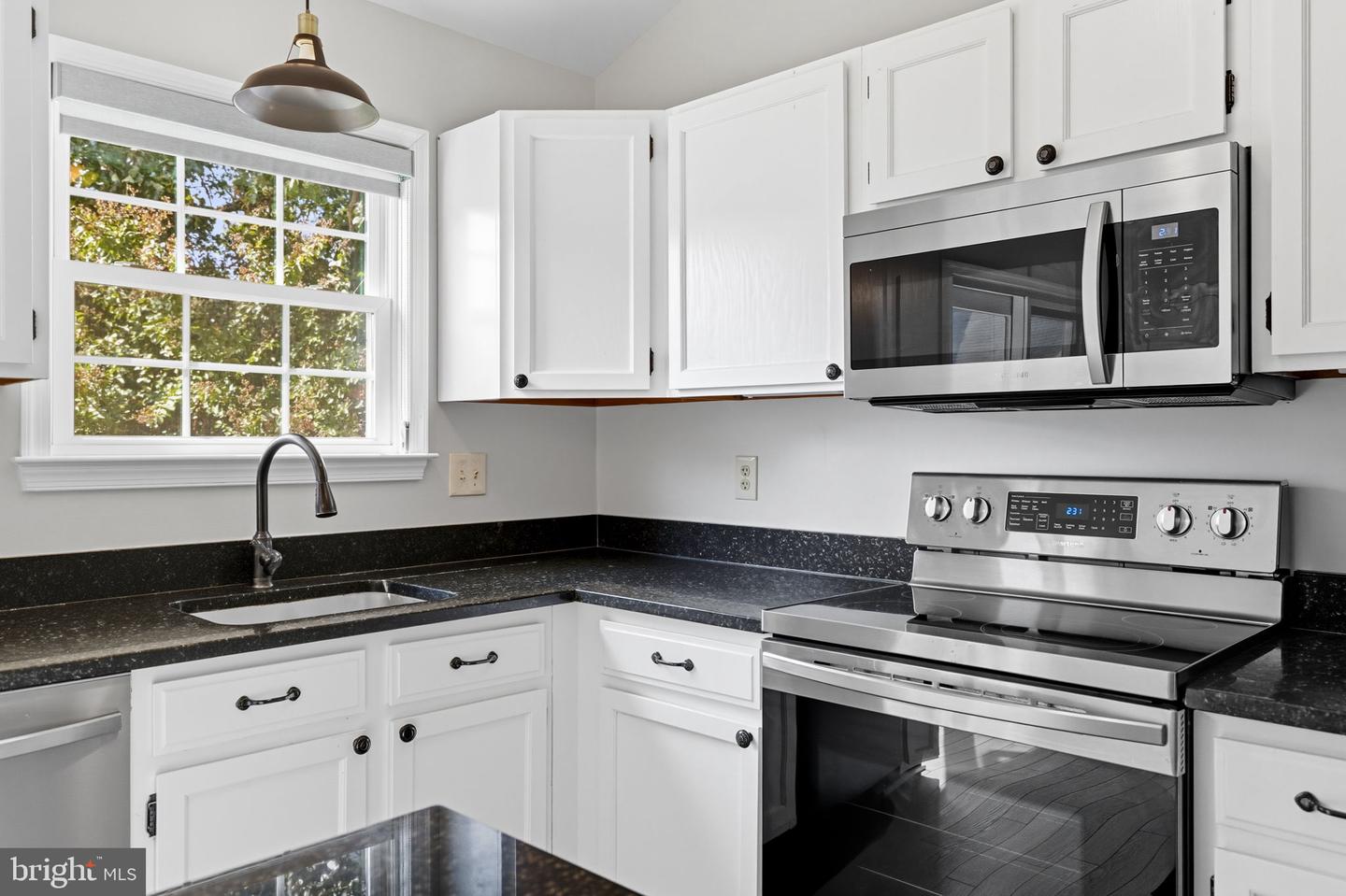 13 BRAXTON DR, STERLING, Virginia 20165, 3 Bedrooms Bedrooms, ,2 BathroomsBathrooms,Residential,For sale,13 BRAXTON DR,VALO2106262 MLS # VALO2106262