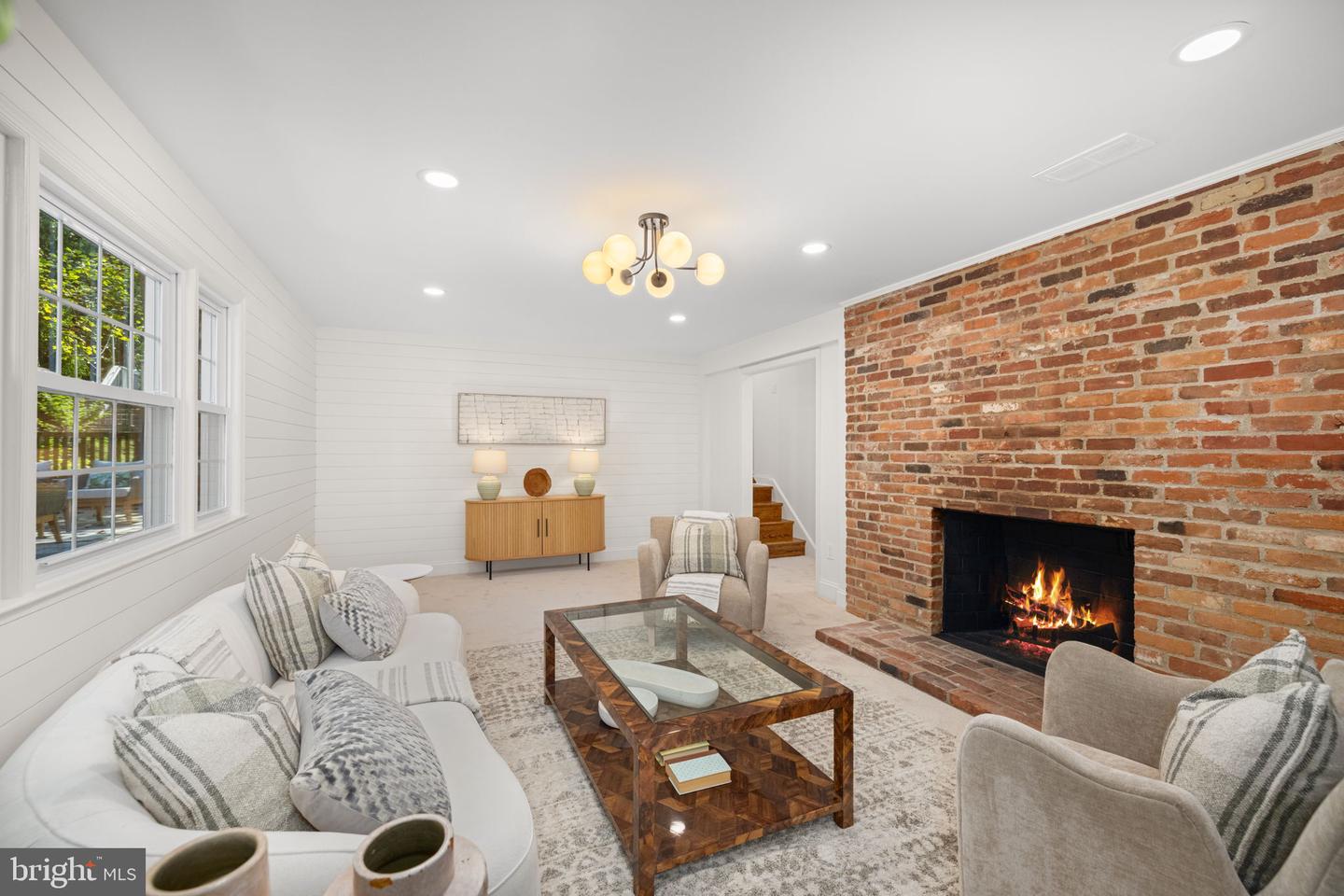 8415 RIVERSIDE RD, ALEXANDRIA, Virginia 22308, 4 Bedrooms Bedrooms, ,3 BathroomsBathrooms,Residential,For sale,8415 RIVERSIDE RD,VAFX2265348 MLS # VAFX2265348
