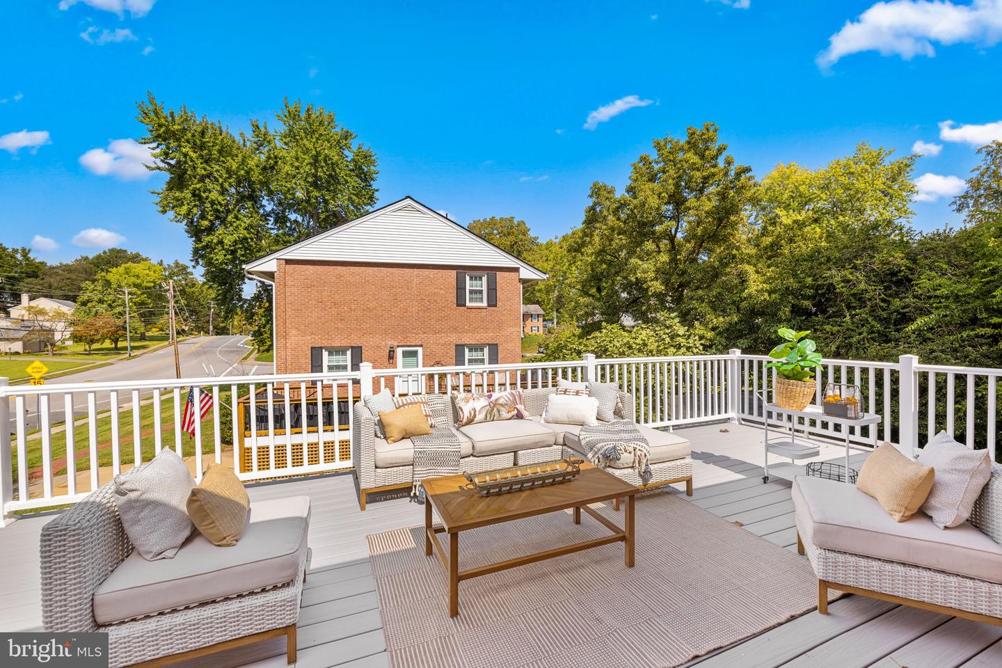 8415 RIVERSIDE RD, ALEXANDRIA, Virginia 22308, 4 Bedrooms Bedrooms, ,3 BathroomsBathrooms,Residential,For sale,8415 RIVERSIDE RD,VAFX2265348 MLS # VAFX2265348