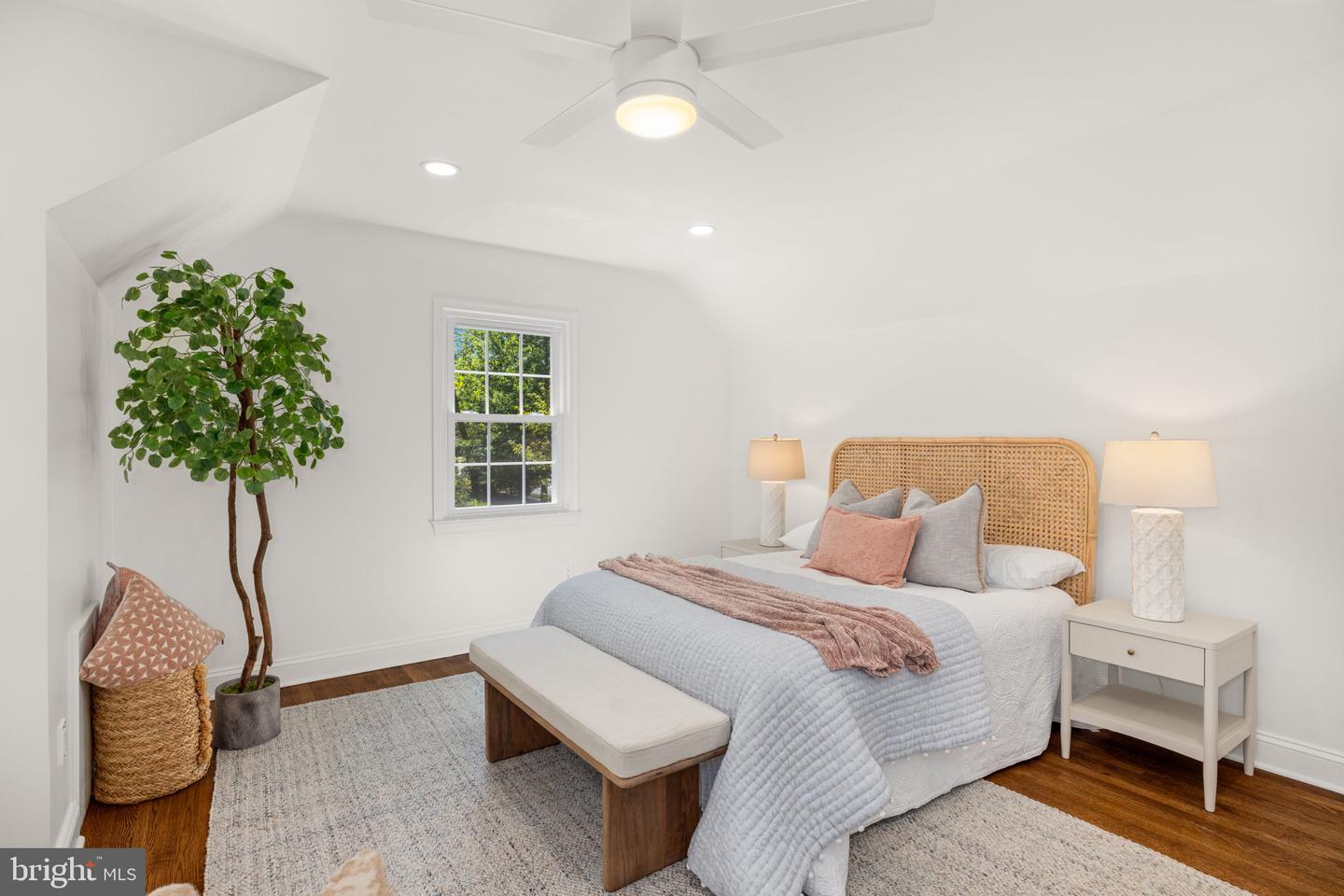 8415 RIVERSIDE RD, ALEXANDRIA, Virginia 22308, 4 Bedrooms Bedrooms, ,3 BathroomsBathrooms,Residential,For sale,8415 RIVERSIDE RD,VAFX2265348 MLS # VAFX2265348