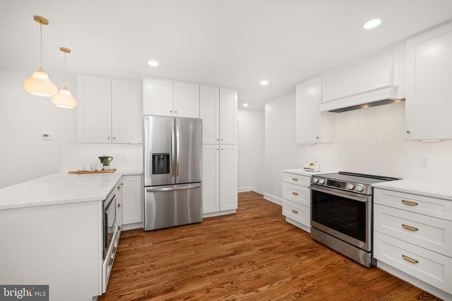 8415 RIVERSIDE RD, ALEXANDRIA, Virginia 22308, 4 Bedrooms Bedrooms, ,3 BathroomsBathrooms,Residential,For sale,8415 RIVERSIDE RD,VAFX2265348 MLS # VAFX2265348