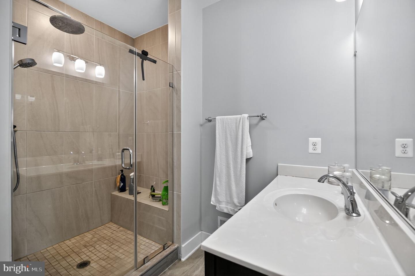 44852 TIVERTON SQ, ASHBURN, Virginia 20147, 3 Bedrooms Bedrooms, ,2 BathroomsBathrooms,Residential,For sale,44852 TIVERTON SQ,VALO2106314 MLS # VALO2106314