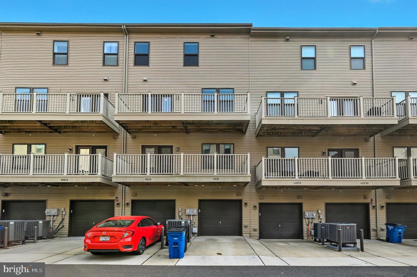 44852 TIVERTON SQ, ASHBURN, Virginia 20147, 3 Bedrooms Bedrooms, ,2 BathroomsBathrooms,Residential,For sale,44852 TIVERTON SQ,VALO2106314 MLS # VALO2106314