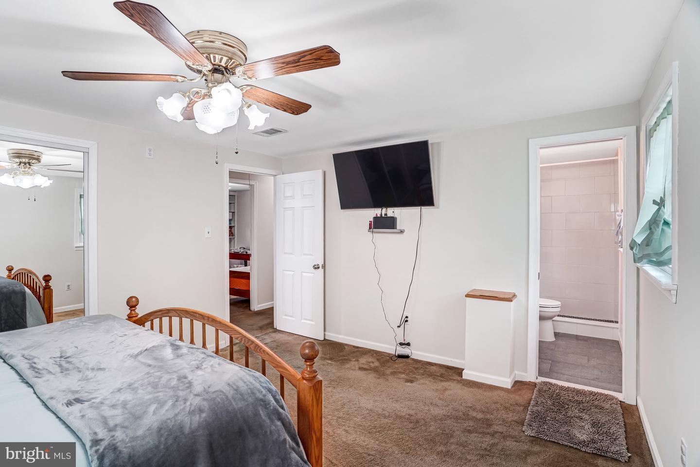 4107 MOUNT ECHO LN, FAIRFAX, Virginia 22033, 4 Bedrooms Bedrooms, ,3 BathroomsBathrooms,Residential,For sale,4107 MOUNT ECHO LN,VAFX2265764 MLS # VAFX2265764
