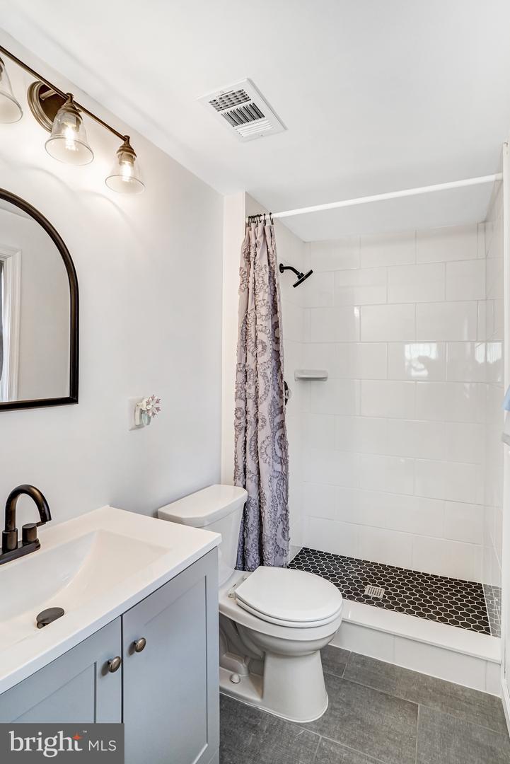 4107 MOUNT ECHO LN, FAIRFAX, Virginia 22033, 4 Bedrooms Bedrooms, ,3 BathroomsBathrooms,Residential,For sale,4107 MOUNT ECHO LN,VAFX2265764 MLS # VAFX2265764
