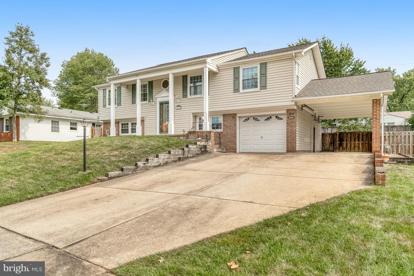 4107 MOUNT ECHO LN, FAIRFAX, Virginia 22033, 4 Bedrooms Bedrooms, ,3 BathroomsBathrooms,Residential,For sale,4107 MOUNT ECHO LN,VAFX2265764 MLS # VAFX2265764