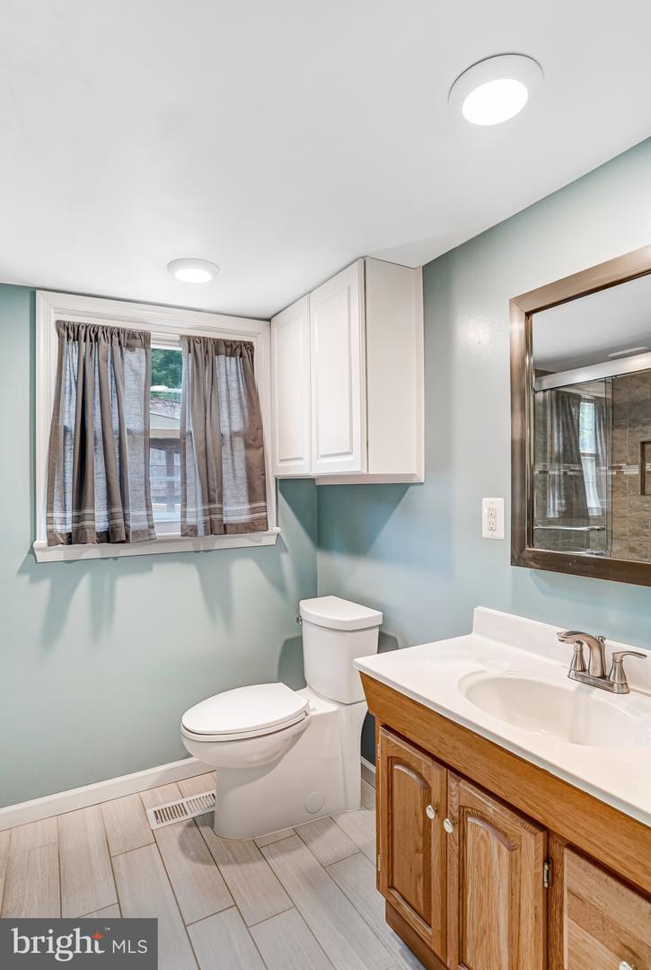 4107 MOUNT ECHO LN, FAIRFAX, Virginia 22033, 4 Bedrooms Bedrooms, ,3 BathroomsBathrooms,Residential,For sale,4107 MOUNT ECHO LN,VAFX2265764 MLS # VAFX2265764