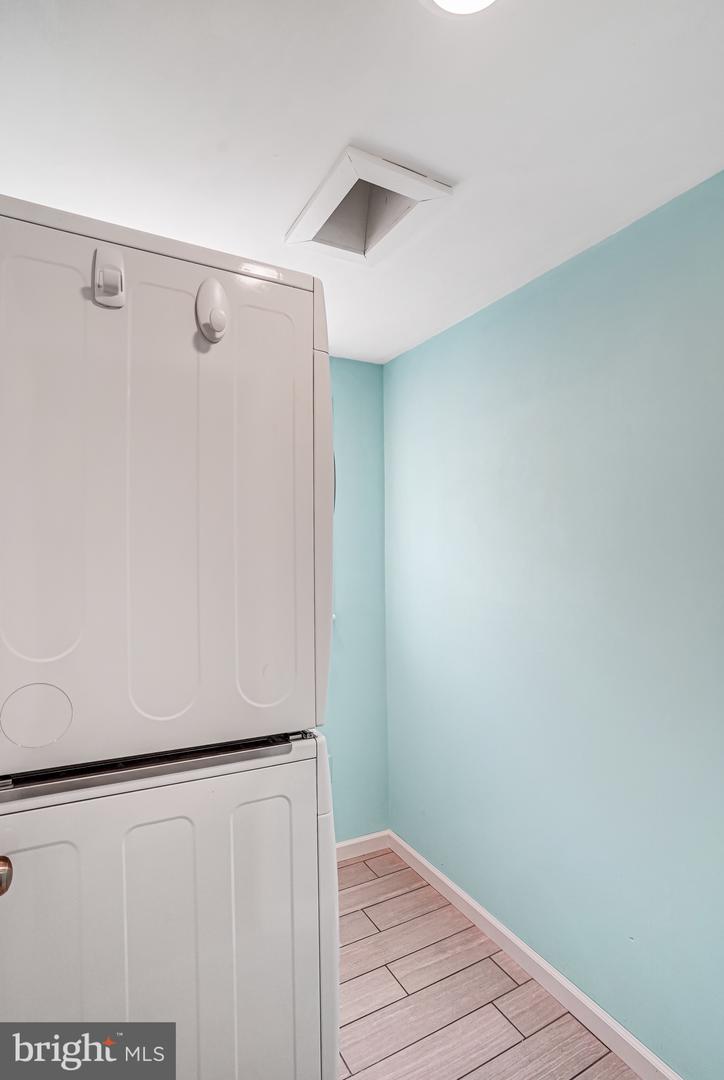 4107 MOUNT ECHO LN, FAIRFAX, Virginia 22033, 4 Bedrooms Bedrooms, ,3 BathroomsBathrooms,Residential,For sale,4107 MOUNT ECHO LN,VAFX2265764 MLS # VAFX2265764