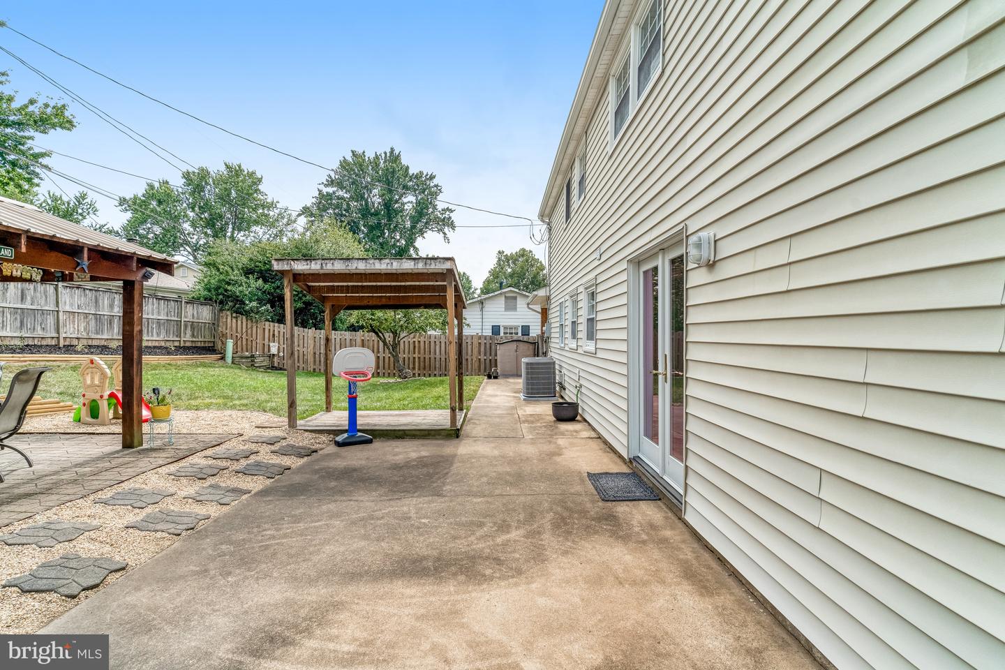 4107 MOUNT ECHO LN, FAIRFAX, Virginia 22033, 4 Bedrooms Bedrooms, ,3 BathroomsBathrooms,Residential,For sale,4107 MOUNT ECHO LN,VAFX2265764 MLS # VAFX2265764