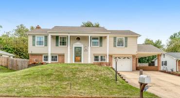 4107 MOUNT ECHO LN, FAIRFAX, Virginia 22033, 4 Bedrooms Bedrooms, ,3 BathroomsBathrooms,Residential,For sale,4107 MOUNT ECHO LN,VAFX2265764 MLS # VAFX2265764