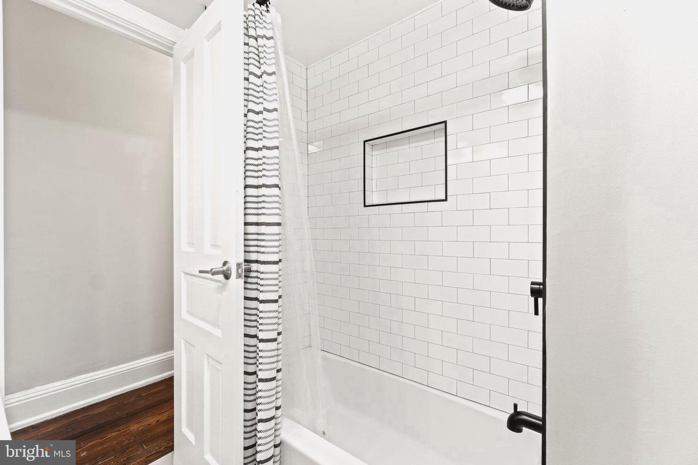 123 U ST NW, WASHINGTON, District Of Columbia 20001, 5 Bedrooms Bedrooms, ,3 BathroomsBathrooms,Residential,For sale,123 U ST NW,DCDC2221244 MLS # DCDC2221244