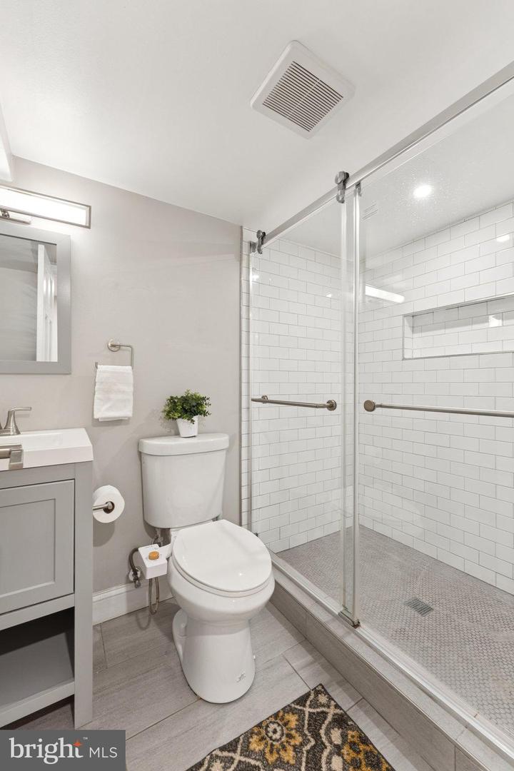 123 U ST NW, WASHINGTON, District Of Columbia 20001, 5 Bedrooms Bedrooms, ,3 BathroomsBathrooms,Residential,For sale,123 U ST NW,DCDC2221244 MLS # DCDC2221244