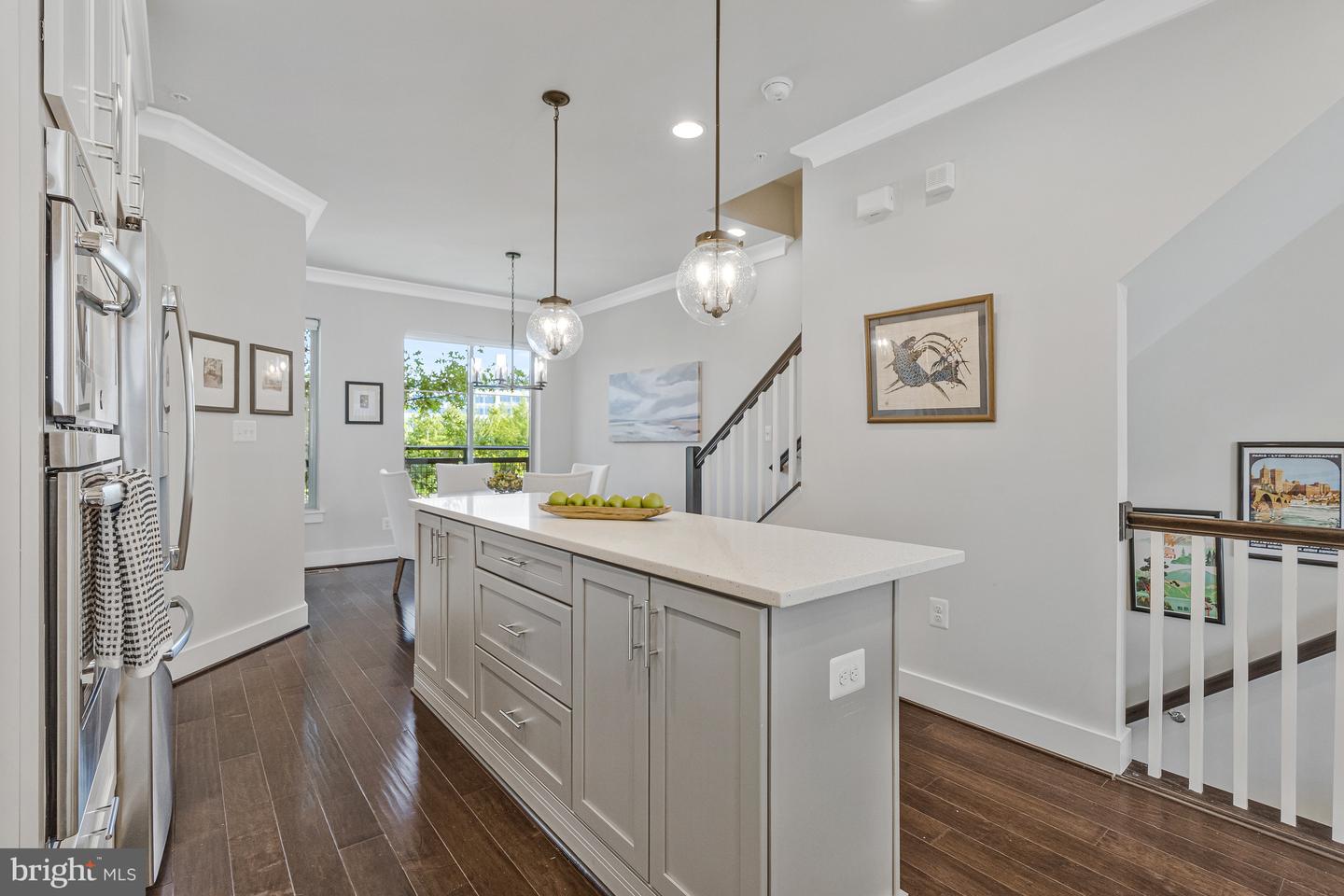 4810 GARDEN VIEW LN, CHANTILLY, Virginia 20151, 3 Bedrooms Bedrooms, ,3 BathroomsBathrooms,Residential,For sale,4810 GARDEN VIEW LN,VAFX2265872 MLS # VAFX2265872