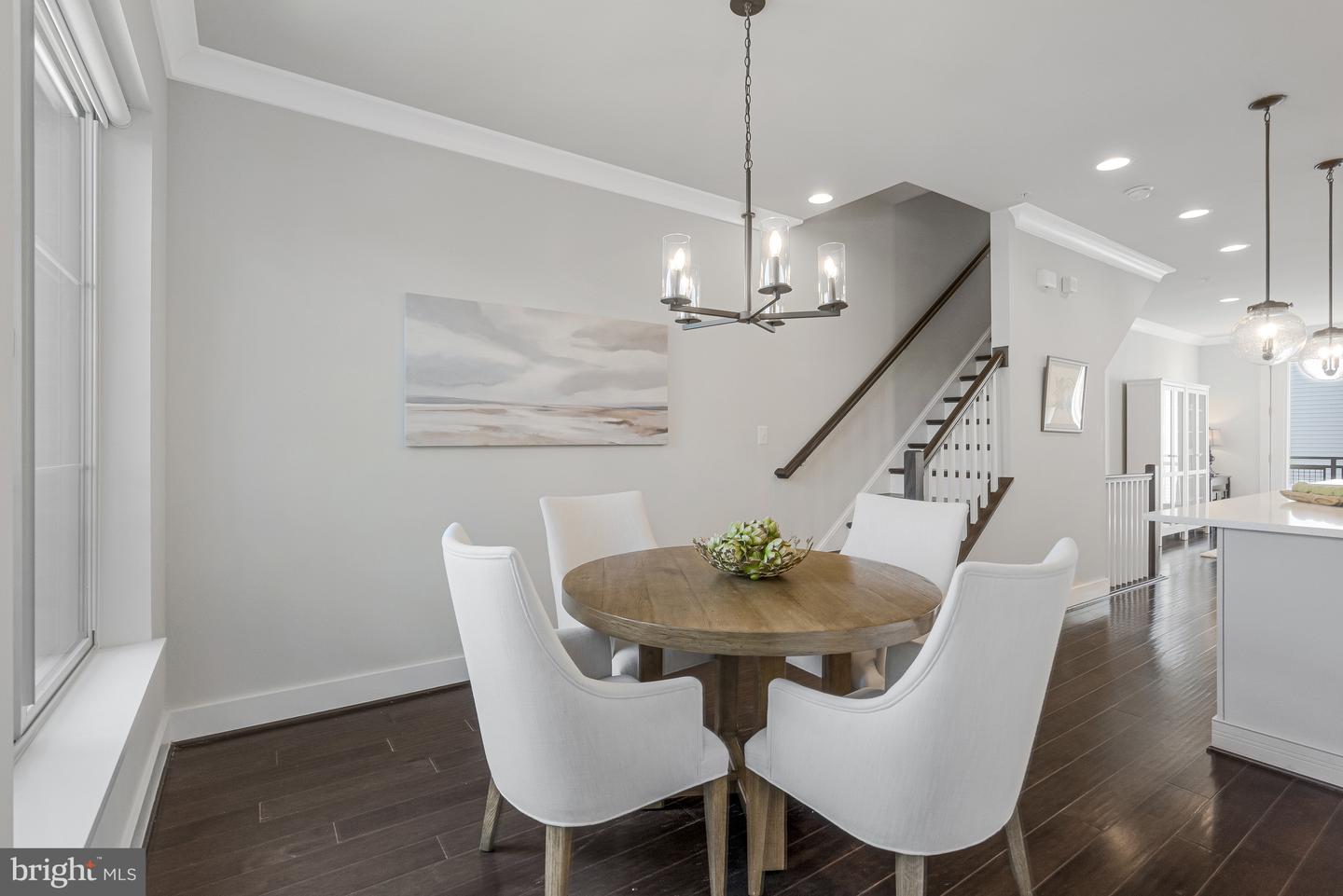 4810 GARDEN VIEW LN, CHANTILLY, Virginia 20151, 3 Bedrooms Bedrooms, ,3 BathroomsBathrooms,Residential,For sale,4810 GARDEN VIEW LN,VAFX2265872 MLS # VAFX2265872
