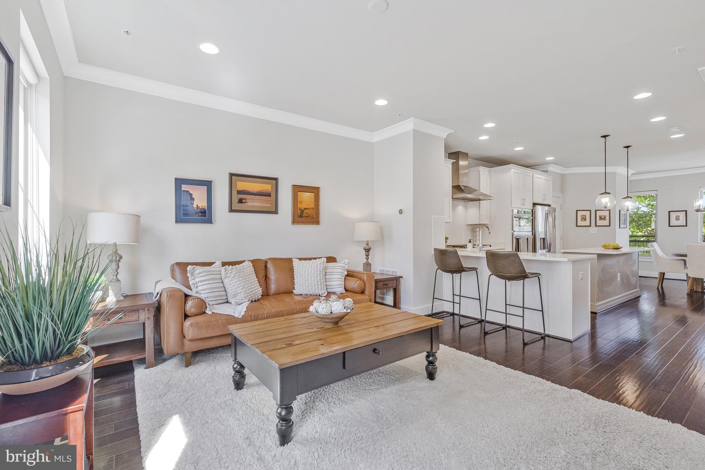 4810 GARDEN VIEW LN, CHANTILLY, Virginia 20151, 3 Bedrooms Bedrooms, ,3 BathroomsBathrooms,Residential,For sale,4810 GARDEN VIEW LN,VAFX2265872 MLS # VAFX2265872