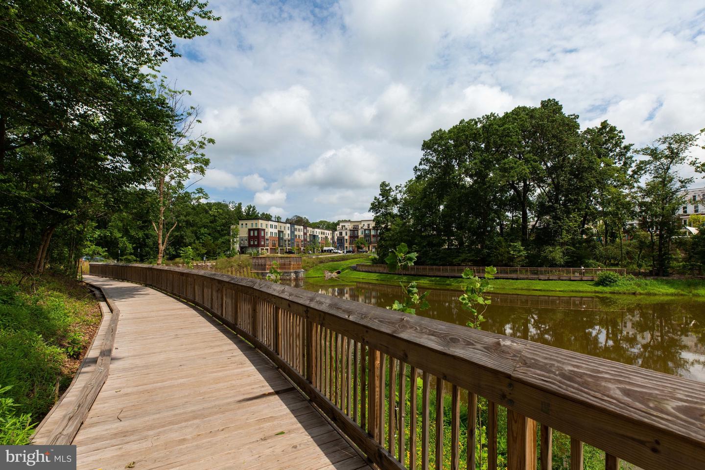 4810 GARDEN VIEW LN, CHANTILLY, Virginia 20151, 3 Bedrooms Bedrooms, ,3 BathroomsBathrooms,Residential,For sale,4810 GARDEN VIEW LN,VAFX2265872 MLS # VAFX2265872