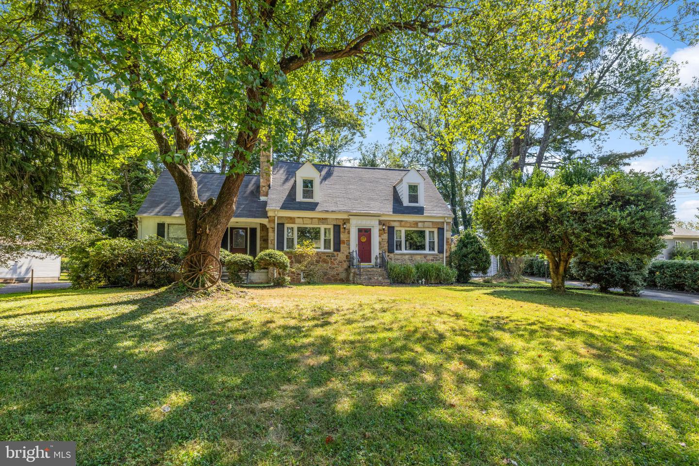 141 BLUE RIDGE ST, WARRENTON, Virginia 20186, 4 Bedrooms Bedrooms, ,3 BathroomsBathrooms,Residential,For sale,141 BLUE RIDGE ST,VAFQ2018232 MLS # VAFQ2018232