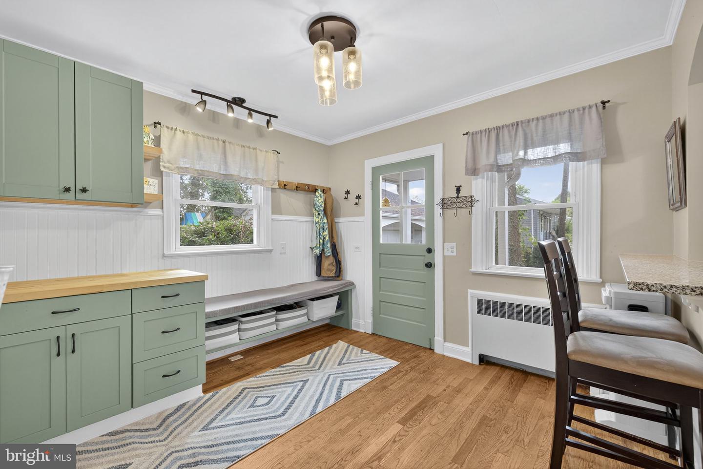 141 BLUE RIDGE ST, WARRENTON, Virginia 20186, 4 Bedrooms Bedrooms, ,3 BathroomsBathrooms,Residential,For sale,141 BLUE RIDGE ST,VAFQ2018232 MLS # VAFQ2018232