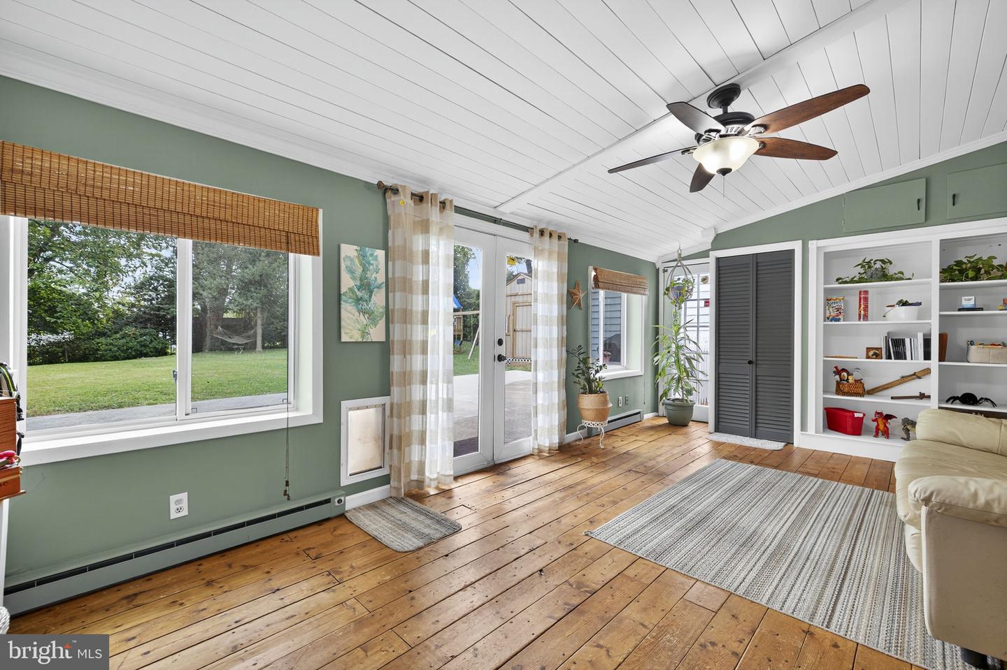 141 BLUE RIDGE ST, WARRENTON, Virginia 20186, 4 Bedrooms Bedrooms, ,3 BathroomsBathrooms,Residential,For sale,141 BLUE RIDGE ST,VAFQ2018232 MLS # VAFQ2018232