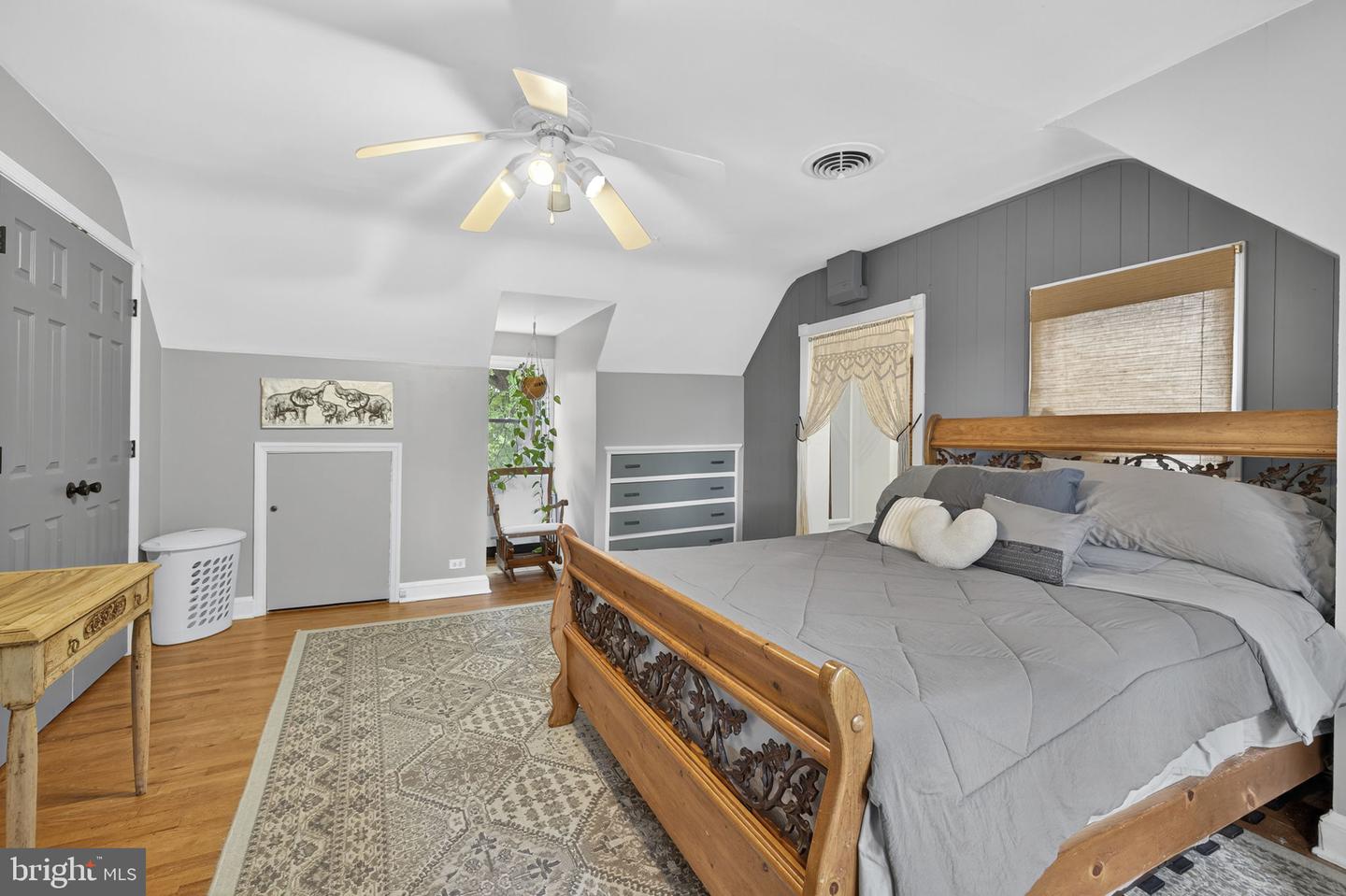 141 BLUE RIDGE ST, WARRENTON, Virginia 20186, 4 Bedrooms Bedrooms, ,3 BathroomsBathrooms,Residential,For sale,141 BLUE RIDGE ST,VAFQ2018232 MLS # VAFQ2018232