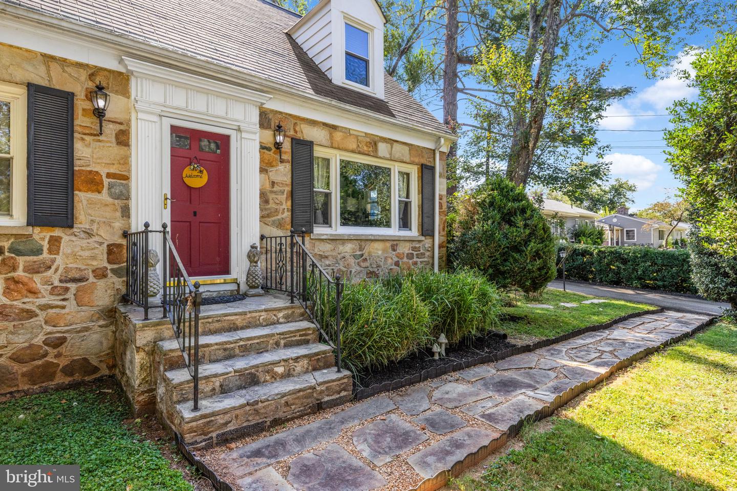 141 BLUE RIDGE ST, WARRENTON, Virginia 20186, 4 Bedrooms Bedrooms, ,3 BathroomsBathrooms,Residential,For sale,141 BLUE RIDGE ST,VAFQ2018232 MLS # VAFQ2018232