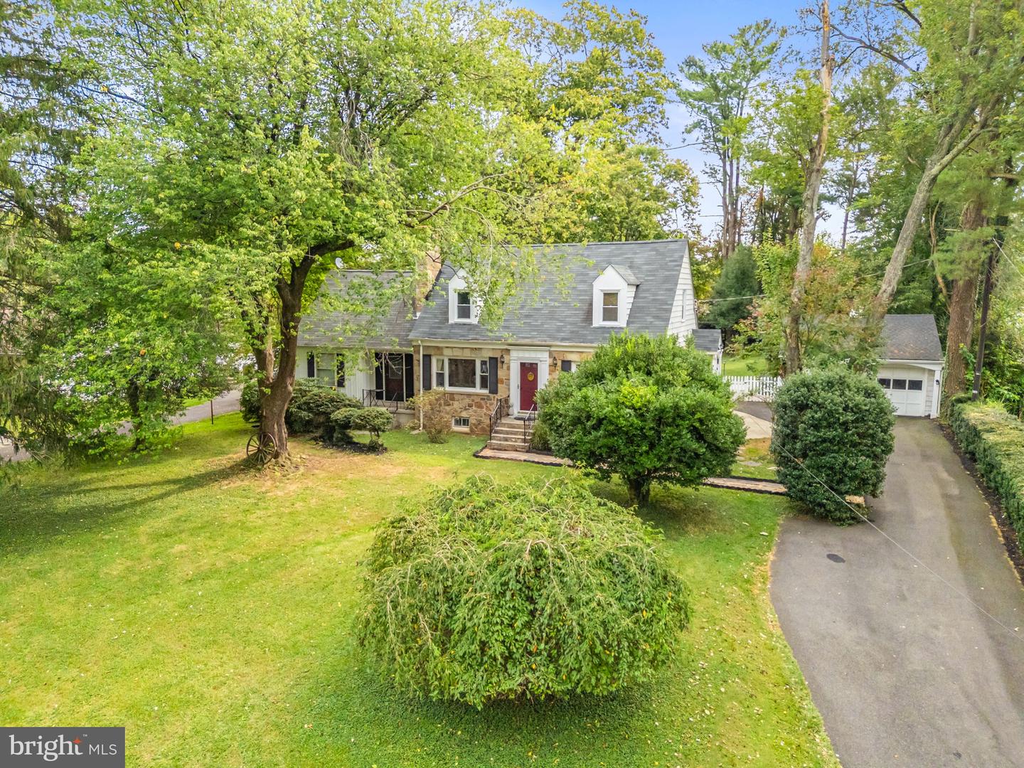 141 BLUE RIDGE ST, WARRENTON, Virginia 20186, 4 Bedrooms Bedrooms, ,3 BathroomsBathrooms,Residential,For sale,141 BLUE RIDGE ST,VAFQ2018232 MLS # VAFQ2018232