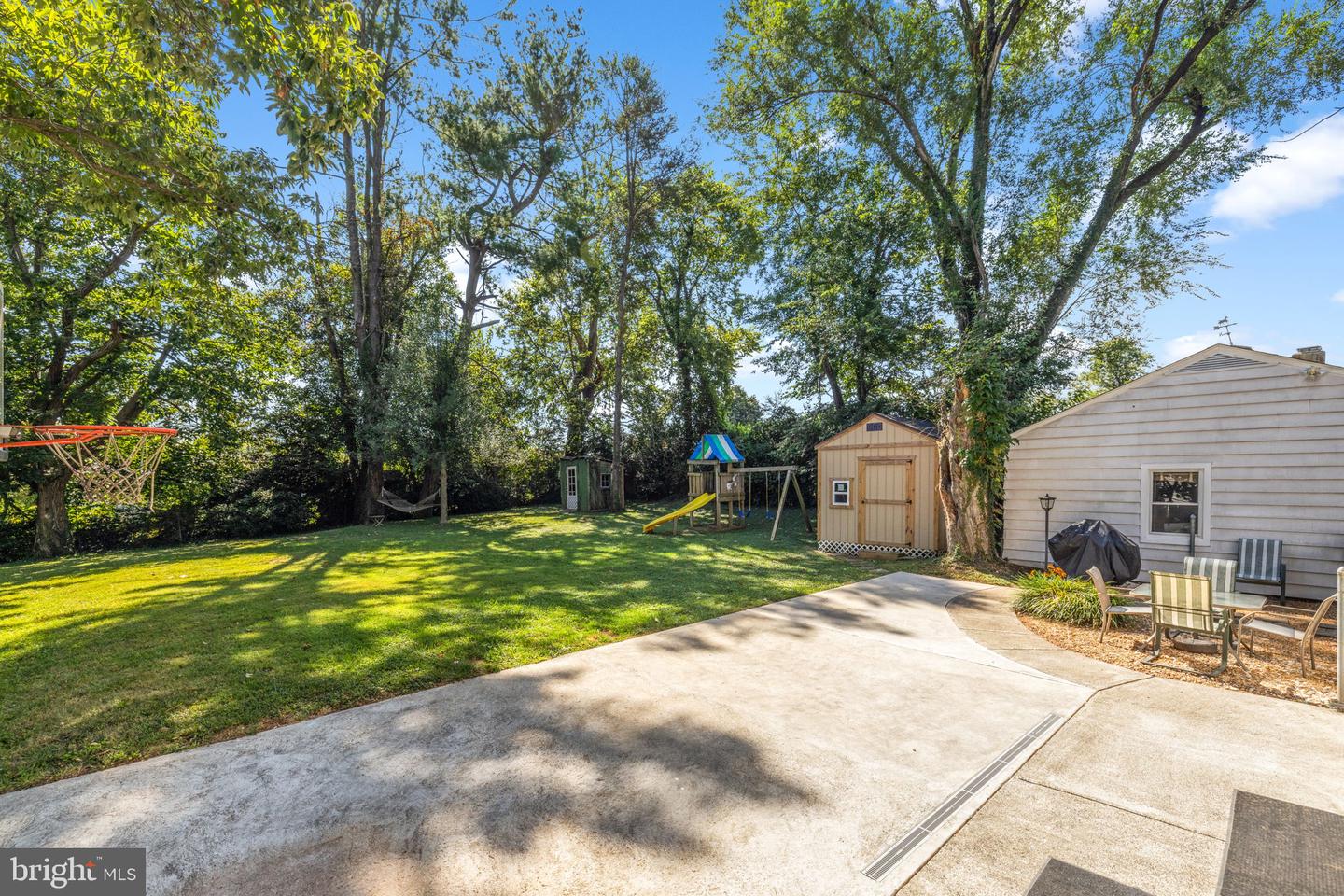 141 BLUE RIDGE ST, WARRENTON, Virginia 20186, 4 Bedrooms Bedrooms, ,3 BathroomsBathrooms,Residential,For sale,141 BLUE RIDGE ST,VAFQ2018232 MLS # VAFQ2018232