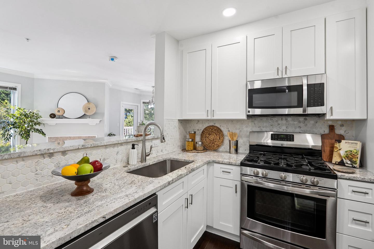 12919 ALTON SQ #215, HERNDON, Virginia 20170, 2 Bedrooms Bedrooms, ,2 BathroomsBathrooms,Residential,For sale,12919 ALTON SQ #215,VAFX2265992 MLS # VAFX2265992