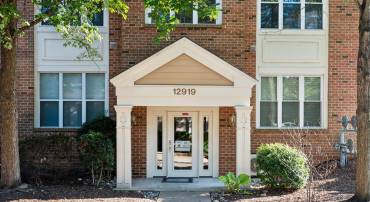 12919 ALTON SQ #215, HERNDON, Virginia 20170, 2 Bedrooms Bedrooms, ,2 BathroomsBathrooms,Residential,For sale,12919 ALTON SQ #215,VAFX2265992 MLS # VAFX2265992