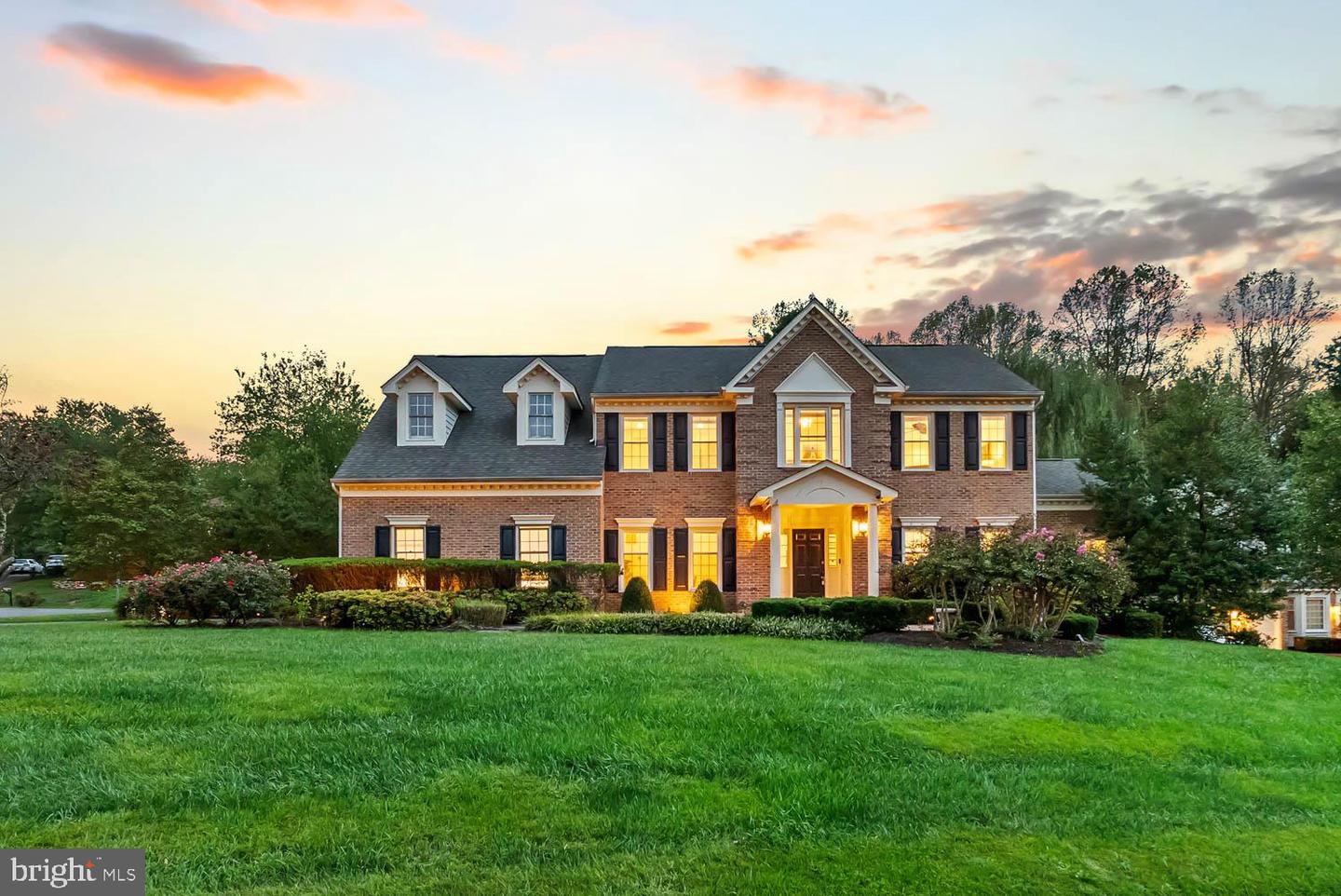 11910 CRAYTON CT, HERNDON, Virginia 20170, 5 Bedrooms Bedrooms, ,4 BathroomsBathrooms,Residential,For sale,11910 CRAYTON CT,VAFX2266102 MLS # VAFX2266102