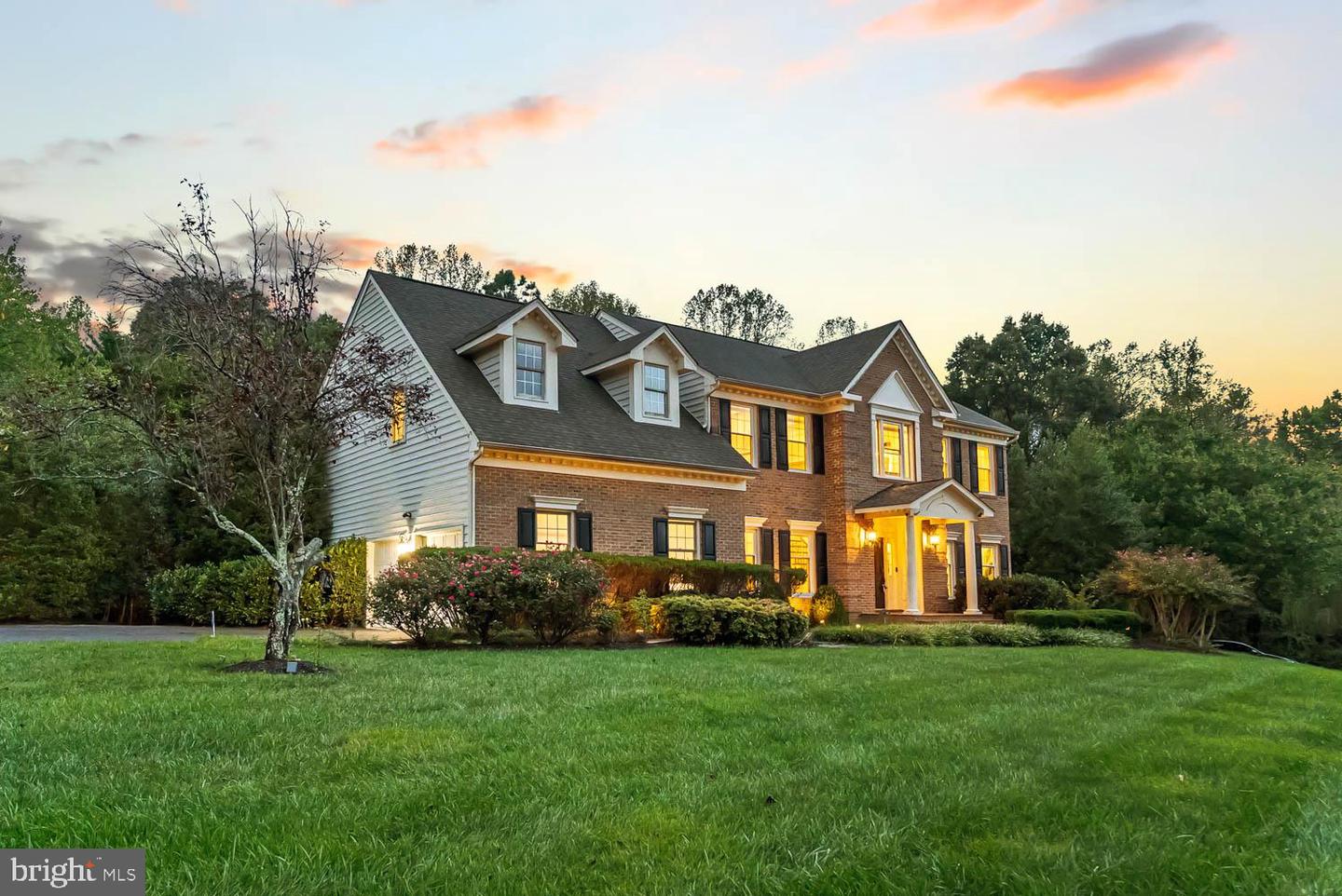 11910 CRAYTON CT, HERNDON, Virginia 20170, 5 Bedrooms Bedrooms, ,4 BathroomsBathrooms,Residential,For sale,11910 CRAYTON CT,VAFX2266102 MLS # VAFX2266102