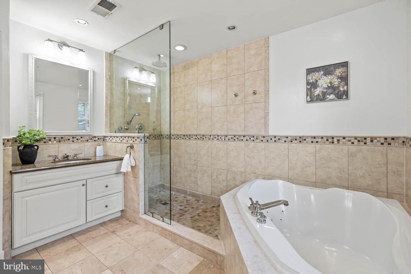 11910 CRAYTON CT, HERNDON, Virginia 20170, 5 Bedrooms Bedrooms, ,4 BathroomsBathrooms,Residential,For sale,11910 CRAYTON CT,VAFX2266102 MLS # VAFX2266102