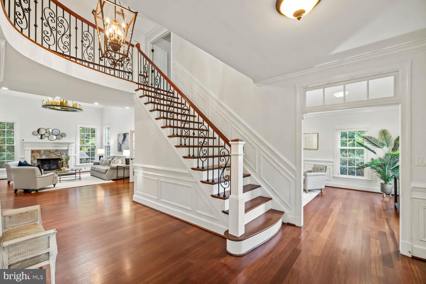 11910 CRAYTON CT, HERNDON, Virginia 20170, 5 Bedrooms Bedrooms, ,4 BathroomsBathrooms,Residential,For sale,11910 CRAYTON CT,VAFX2266102 MLS # VAFX2266102