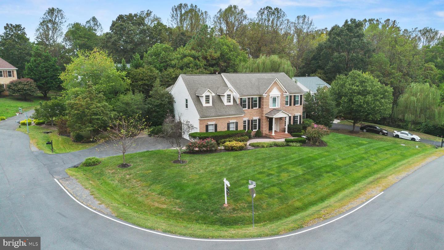 11910 CRAYTON CT, HERNDON, Virginia 20170, 5 Bedrooms Bedrooms, ,4 BathroomsBathrooms,Residential,For sale,11910 CRAYTON CT,VAFX2266102 MLS # VAFX2266102