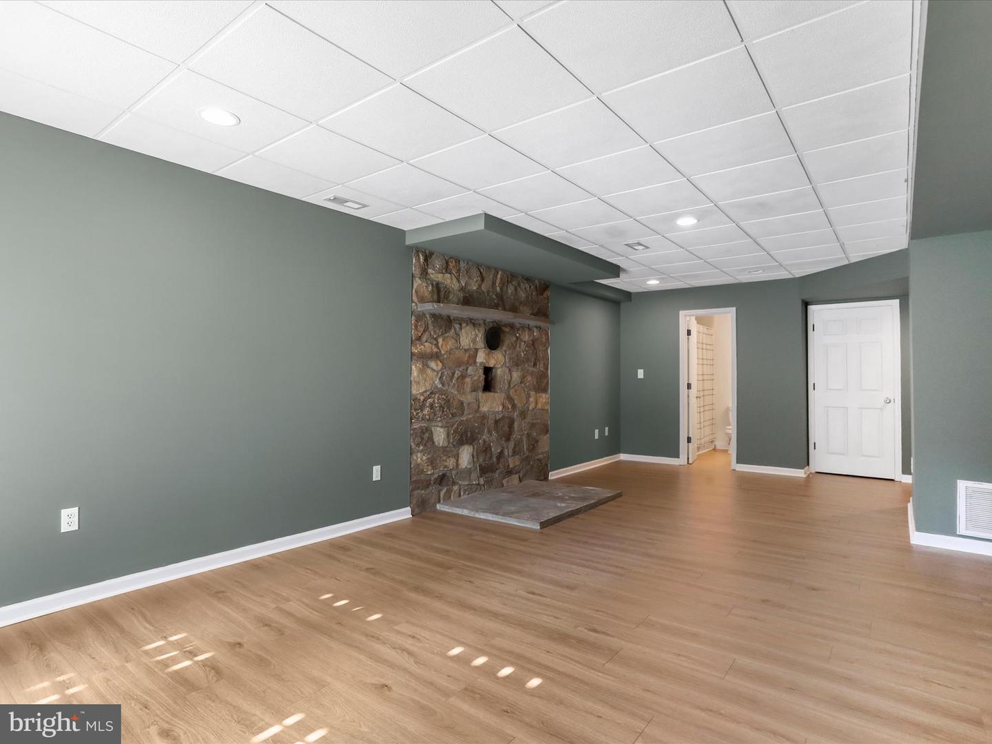 5475 HOWELLSVILLE RD, FRONT ROYAL, Virginia 22630, 3 Bedrooms Bedrooms, ,2 BathroomsBathrooms,Residential,For sale,5475 HOWELLSVILLE RD,VAWR2012260 MLS # VAWR2012260